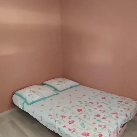 Holiday home Maison Avec Piscine Tour De France Le 11 Et 12 Juillet *